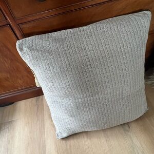 Coyuchi 25/26” Grey Euro Shams (2)